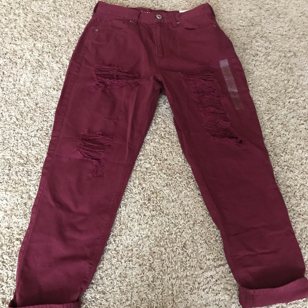 NWT maroon deep red American eagle mom jeans